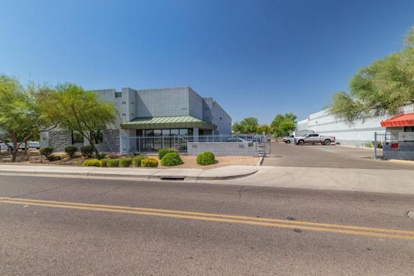 7118 W Frier Dr, Glendale, AZ 85303